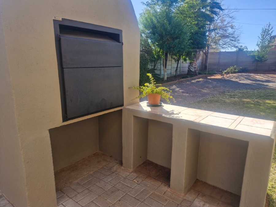 2 Bedroom Property for Sale in Keidebees Northern Cape